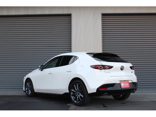 MAZDA3ファストバック XD Lパッケージ 純正フロント/サイドスカート 黒革シート シートヒーター 純正ナビ バックカメラ フルセグTV Bluetooth接続 USB接続 HDMI接続 レーダークルーズ LEDヘッドライト コーナーセンサー(4枚目)