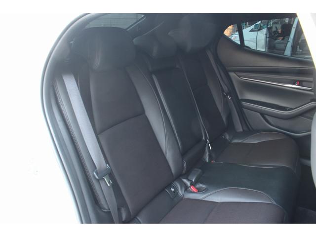 MAZDA3ファストバック XD Lパッケージ 純正フロント/サイドスカート 黒革シート シートヒーター 純正ナビ バックカメラ フルセグTV Bluetooth接続 USB接続 HDMI接続 レーダークルーズ LEDヘッドライト コーナーセンサー(8枚目)