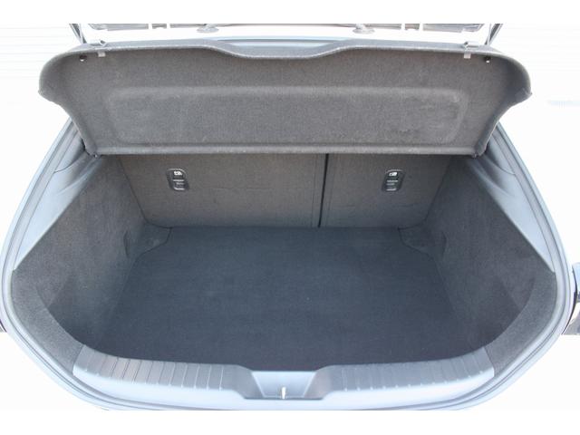 MAZDA3ファストバック XD Lパッケージ 純正フロント/サイドスカート 黒革シート シートヒーター 純正ナビ バックカメラ フルセグTV Bluetooth接続 USB接続 HDMI接続 レーダークルーズ LEDヘッドライト コーナーセンサー(9枚目)