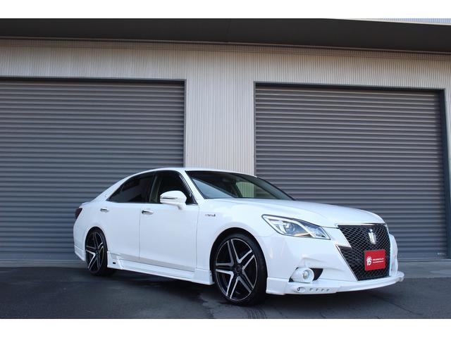 クラウンハイブリッド アスリートＳ　ＶＬＥＮＥフロント／サイド／リアエアロ　社外２０インチアルミ　純正ナビ　バックカメラ　フルセグＴＶ　Ｂｌｕｅｔｏｏｔｈ接続　ＥＴＣ　ＵＳＢ接続　ドライブレコーダー　シートヒーター　コーナーセンサー（2枚目）