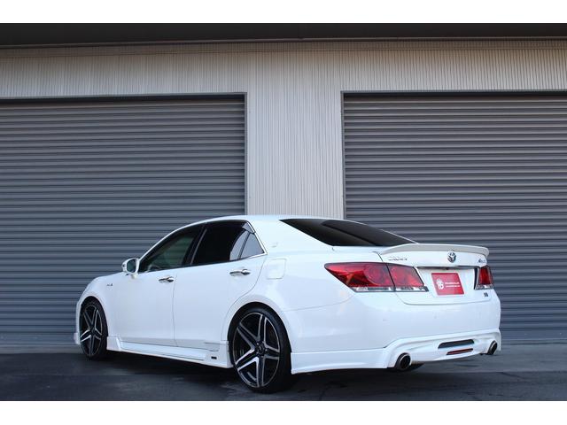 クラウンハイブリッド アスリートＳ　ＶＬＥＮＥフロント／サイド／リアエアロ　社外２０インチアルミ　純正ナビ　バックカメラ　フルセグＴＶ　Ｂｌｕｅｔｏｏｔｈ接続　ＥＴＣ　ＵＳＢ接続　ドライブレコーダー　シートヒーター　コーナーセンサー（4枚目）