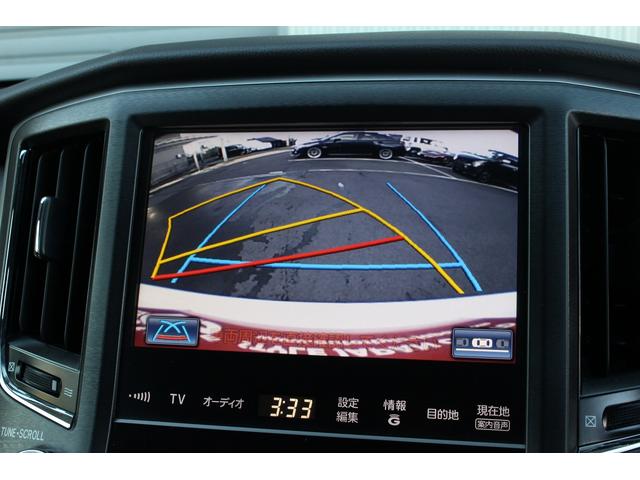 クラウンハイブリッド アスリートＳ　ＶＬＥＮＥフロント／サイド／リアエアロ　社外２０インチアルミ　純正ナビ　バックカメラ　フルセグＴＶ　Ｂｌｕｅｔｏｏｔｈ接続　ＥＴＣ　ＵＳＢ接続　ドライブレコーダー　シートヒーター　コーナーセンサー（11枚目）