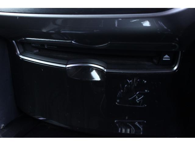 クラウンハイブリッド アスリートＳ　ＶＬＥＮＥフロント／サイド／リアエアロ　社外２０インチアルミ　純正ナビ　バックカメラ　フルセグＴＶ　Ｂｌｕｅｔｏｏｔｈ接続　ＥＴＣ　ＵＳＢ接続　ドライブレコーダー　シートヒーター　コーナーセンサー（16枚目）