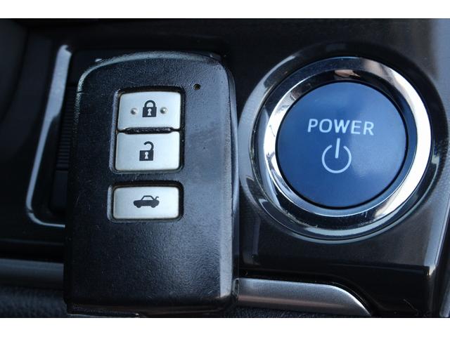 クラウンハイブリッド アスリートＳ　ＶＬＥＮＥフロント／サイド／リアエアロ　社外２０インチアルミ　純正ナビ　バックカメラ　フルセグＴＶ　Ｂｌｕｅｔｏｏｔｈ接続　ＥＴＣ　ＵＳＢ接続　ドライブレコーダー　シートヒーター　コーナーセンサー（24枚目）