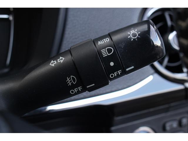 カローラフィールダー ハイブリッドG ダブルバイビー 後期 モデリスタフロント/サイド/リアエアロ トヨタセーフティセンス LEDヘッドライト 社外17インチアルミ 社外ナビ バックカメラ フルセグTV Bluetooth ハーフレザー シートヒーター(20枚目)