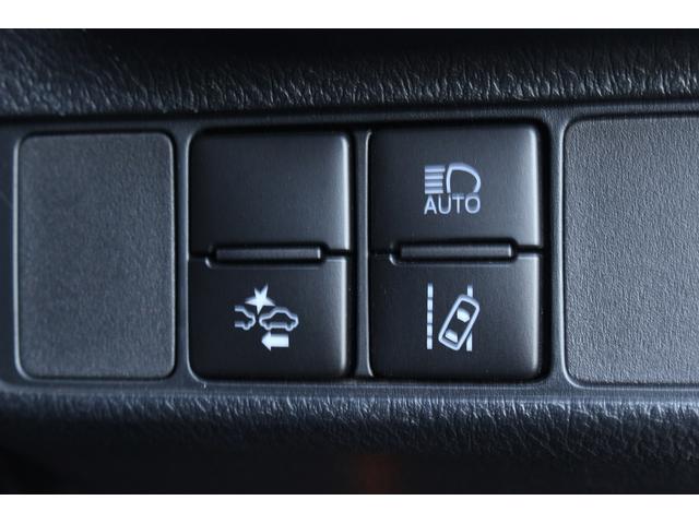 カローラフィールダー ハイブリッドG ダブルバイビー 後期 モデリスタフロント/サイド/リアエアロ トヨタセーフティセンス LEDヘッドライト 社外17インチアルミ 社外ナビ バックカメラ フルセグTV Bluetooth ハーフレザー シートヒーター(24枚目)