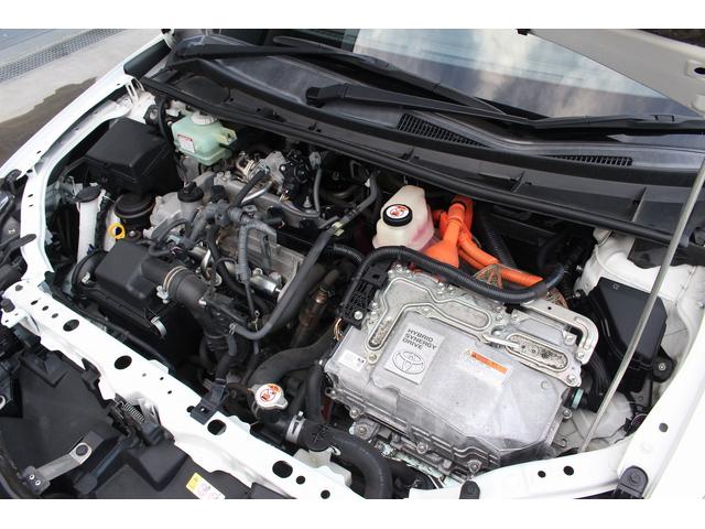 カローラフィールダー ハイブリッドG ダブルバイビー 後期 モデリスタフロント/サイド/リアエアロ トヨタセーフティセンス LEDヘッドライト 社外17インチアルミ 社外ナビ バックカメラ フルセグTV Bluetooth ハーフレザー シートヒーター(29枚目)