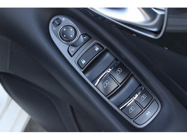 スカイライン 200GT-t 純正ナビ 全周囲カメラ フルセグ Bluetooth ETC USB接続 LEDヘッドライト/フォグ ハーフレザーシート スマートキー クルーズコントロール コーナーセンサー 純正17インチアルミ(23枚目)