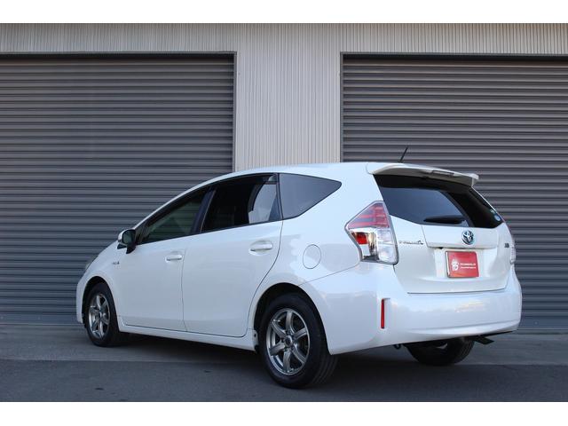 プリウスアルファ S 後期 7人乗り 社外ナビ 後席モニター バックカメラ フルセグTV Bluetooth ETC スマートキー ステアリングスイッチ 社外16インチアルミ LEDフォグ オートライト(4枚目)