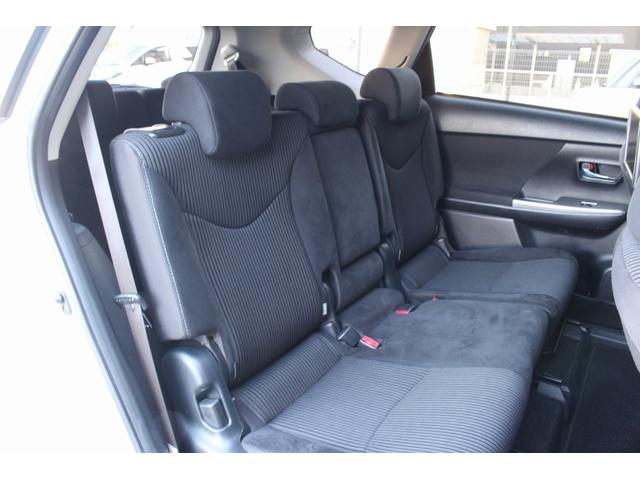 プリウスアルファ S 後期 7人乗り 社外ナビ 後席モニター バックカメラ フルセグTV Bluetooth ETC スマートキー ステアリングスイッチ 社外16インチアルミ LEDフォグ オートライト(8枚目)