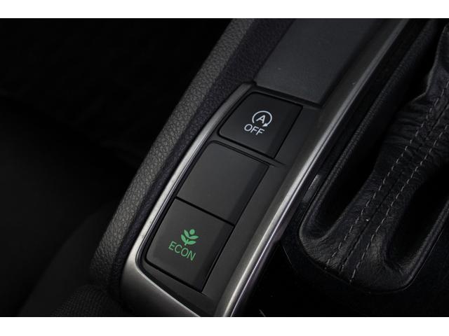 シビック ハッチバック　ホンダセンシング　後期　Ｆ．Ｓ．Ｒエアロキット　ハーフレザー　パワシート　シートヒーター　純正ナビ　バックカメラ　フルセグＴＶ　　ＥＴＣ　ＵＳＢ接続　ドライブレコーダ　レーダークルーズコントロール　レーンキープ（18枚目）