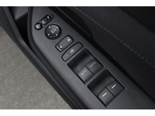 シビック ハッチバック　ホンダセンシング　後期　Ｆ．Ｓ．Ｒエアロキット　ハーフレザー　パワシート　シートヒーター　純正ナビ　バックカメラ　フルセグＴＶ　　ＥＴＣ　ＵＳＢ接続　ドライブレコーダ　レーダークルーズコントロール　レーンキープ（28枚目）