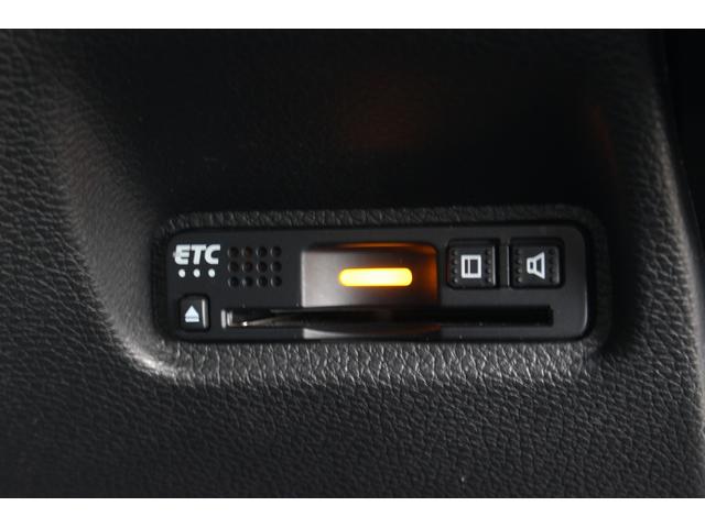 シビック ハッチバック　ホンダセンシング　６ＭＴ　Ｆ．Ｓ．Ｒエアロキット　シートヒーター　純正ナビ　バックカメラ　フルセグＴＶ　デジタルインナーミラー型ドライブレコーダー　レーダークルーズコントロール　レーンキープ　ＥＴＣ（26枚目）
