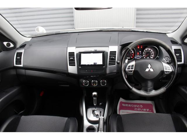 アウトランダー ローデスト２０ＭＳ　純正Ｆ．Ｒエアロ　車高調　マフラーカッター　社外１９インチアルミ　ＨＩＤヘッドライト＆ＬＥＤフォグ　社外ナビ　バックカメラ　フルセグ　Ｂｌｕｅｔｏｏｔｈ　ドライブレコーダー　クルーズコントロール（5枚目）