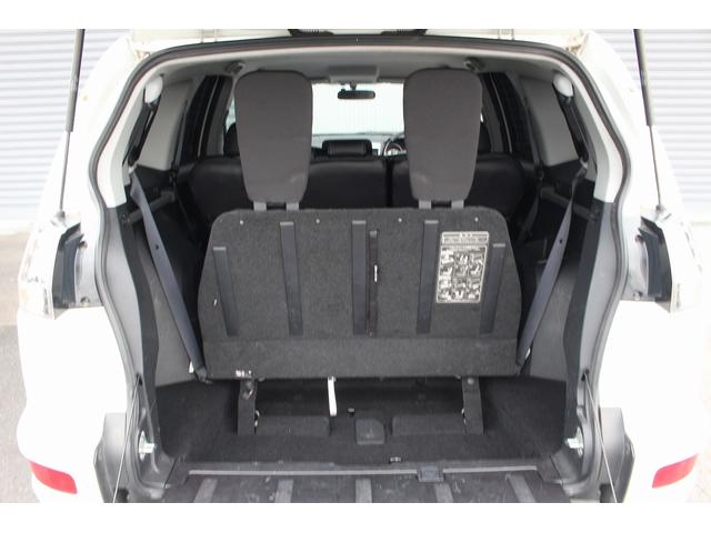 アウトランダー ローデスト２０ＭＳ　純正Ｆ．Ｒエアロ　車高調　マフラーカッター　社外１９インチアルミ　ＨＩＤヘッドライト＆ＬＥＤフォグ　社外ナビ　バックカメラ　フルセグ　Ｂｌｕｅｔｏｏｔｈ　ドライブレコーダー　クルーズコントロール（10枚目）