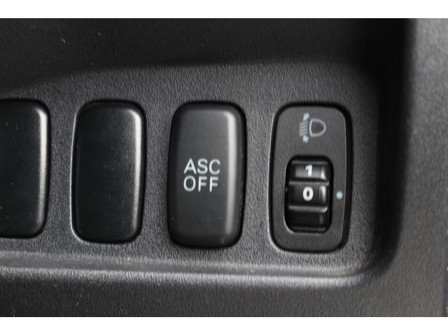 アウトランダー ローデスト２０ＭＳ　純正Ｆ．Ｒエアロ　車高調　マフラーカッター　社外１９インチアルミ　ＨＩＤヘッドライト＆ＬＥＤフォグ　社外ナビ　バックカメラ　フルセグ　Ｂｌｕｅｔｏｏｔｈ　ドライブレコーダー　クルーズコントロール（23枚目）