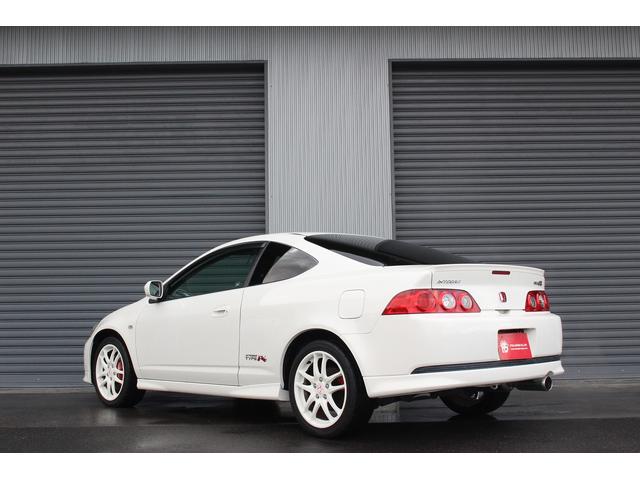 インテグラ タイプR 後期型 6MT 無限スポーツマフラー 純正レカロシート 純正17インチアルミ HIDヘッドライト 社外ナビ バックカメラ ETC キーレスキー DVD再生(4枚目)