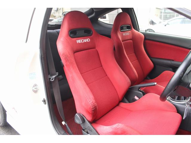 インテグラ タイプR 後期型 6MT 無限スポーツマフラー 純正レカロシート 純正17インチアルミ HIDヘッドライト 社外ナビ バックカメラ ETC キーレスキー DVD再生(7枚目)