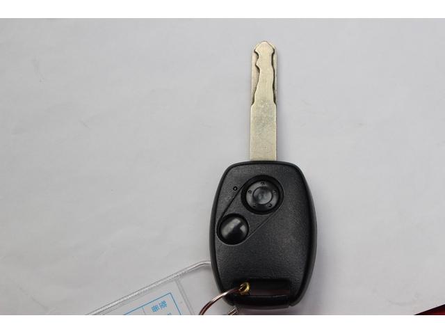 インテグラ タイプR 後期型 6MT 無限スポーツマフラー 純正レカロシート 純正17インチアルミ HIDヘッドライト 社外ナビ バックカメラ ETC キーレスキー DVD再生(16枚目)