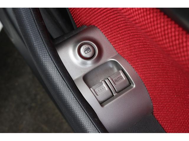 インテグラ タイプR 後期型 6MT 無限スポーツマフラー 純正レカロシート 純正17インチアルミ HIDヘッドライト 社外ナビ バックカメラ ETC キーレスキー DVD再生(18枚目)