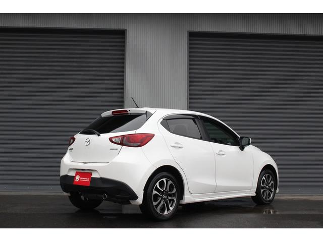 デミオ ＸＤツーリング　４ＷＤ　ディーゼル　純正Ｆ・Ｓエアロ　純正ナビ　フルセグ／Ｂｌｕｅｔｏｏｔｈ／バックカメラ　衝突軽減ブレーキ　クルーズコントロール　オートライト　ＬＥＤヘッドライト　純正１６ＡＷ　ＥＴＣ（3枚目）