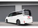 ヴォクシー ＺＳ　煌　純正９型ナビ　１２．１インチ後席モニター　モデリスタエアロ　トヨタセーフティセンス　両側電動スライドドア　Ｂｌｕｅｔｏｏｔｈ　ＬＥＤヘッドライト／フォグ　オートマチックハイビーム　フルセグ（4枚目）