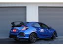 シビック ハッチバック ホンダセンシング FIOWフロントスポイラー リアスポイラー 純正ナビ フルセグ/Bluetooth/CD/DVD/バックカメラ シートヒーター 衝突軽減ブレーキ 車線逸脱警報 LEDヘッドライト オートライト ETC 中古車画像_3