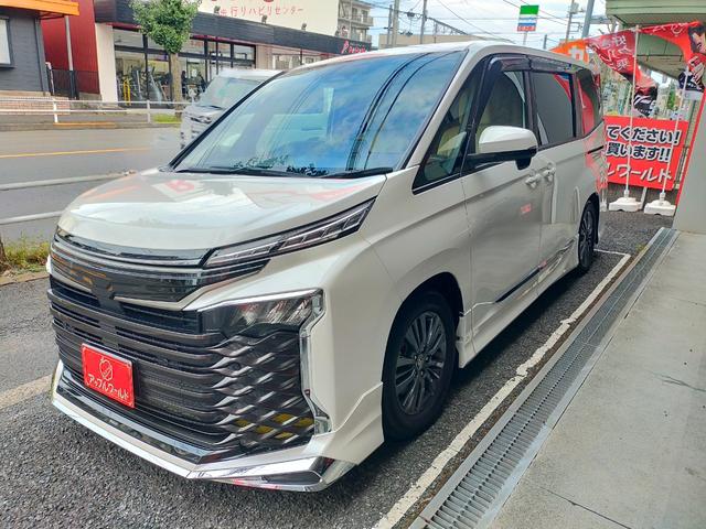 ヴォクシー Ｓ－Ｇ　ワンオーナー　禁煙　モデリスタ　ＲＳＲ車高調　柿本改マフラー　スモークテール　１０．５インチナビＴＶ　バックカメラ　両側パワースライド　コーナーセンサー　ＥＴＣ２．０　ＤＶＤ再生　Ｂｌｕｅｔｏｏｔｈ（8枚目）
