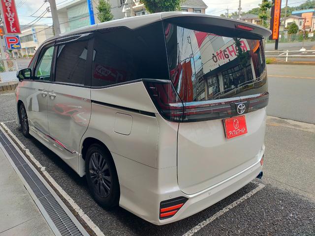 ヴォクシー Ｓ－Ｇ　ワンオーナー　禁煙　モデリスタ　ＲＳＲ車高調　柿本改マフラー　スモークテール　１０．５インチナビＴＶ　バックカメラ　両側パワースライド　コーナーセンサー　ＥＴＣ２．０　ＤＶＤ再生　Ｂｌｕｅｔｏｏｔｈ（13枚目）