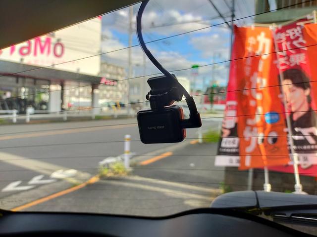 スイフトスポーツ ベースグレード ワンオーナー 禁煙 衝突被害軽減ブレーキ BSM ナビ フルセグ バックカメラ DVD再生 Bluetooth 前後ドラレコ ETC アダプティブクルコン LEDライト パドルシフト シートヒーター(9枚目)