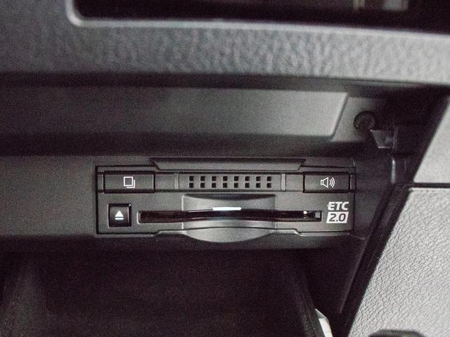 RX450h Fスポーツ 本革シート/サンルーフ/パノラミックビューモニター/パワーバックドア/メーカーSDナビ/Blu-ray再生/パワーシート/シートヒーター/エアシート/ETC2.0/レーダークルーズ/プリクラ/4WD(21枚目)