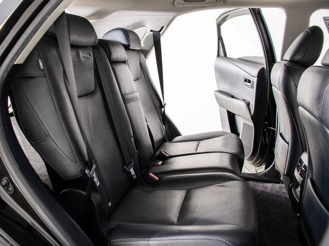 RX450h バージョンL (現行Fスポーツ仕様)/(禁煙車)/(サンルーフ)/本革シート/冷暖房シート/HDDナビ/パワーバックドア/クルーズコントロール/クリアランスソナー/サイドバックカメラ/ETC/LEDヘッドライト(16枚目)