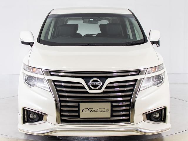 エルグランド ２５０ハイウェイスタープレミアムアーバンクロム　（禁煙車）（黒本革シート）両側電動スライドドア／後席モニター／クルーズコントロール／パワーバックドア／シートヒーター／シートメモリー／バックカメラ／ＡＬＰＩＮＥ製ＳＤナビゲーション／Ｂｌｕｅｔｏｏｔｈ（10枚目）
