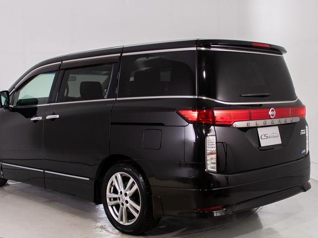 エルグランド ２５０ハイウェイスター　（禁煙車両）（両側電動スライドドア）８人乗りフルフラットシー／全周囲カメラ／後席モニター／メーカーオプションナビ／ハーフレザーシートＡＣ１００Ｖ電源／クリアランスソナー／ＨＩＤヘッドライト／フルセグ（16枚目）