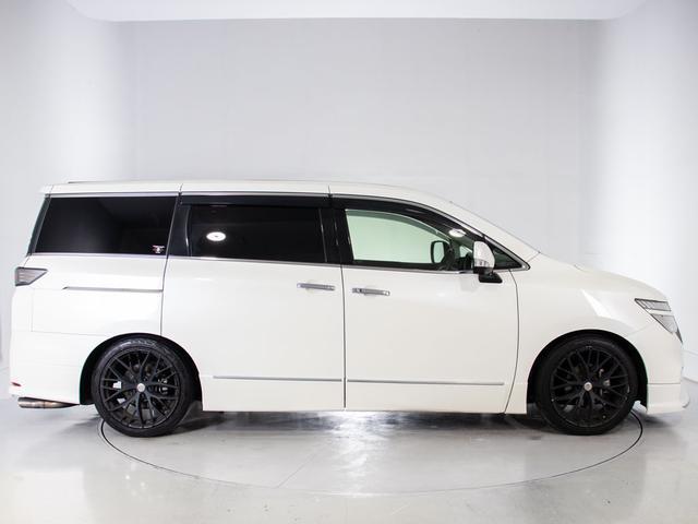 NISSAN ELGRAND 350HIGHWAY STAR PREMIUM URBAN CHROME