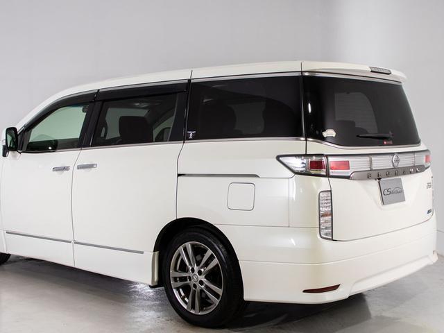 エルグランド ２５０ハイウェイスターアーバンクロム　（禁煙車）（点検記録簿８枚）（保冷温庫マルチファンクションコンソール）（アルパインＢＩＧ－Ｘナビ）後席モニター／フロントリップ／両側自動ドア／黒ハーフレザーシート／バックカメラ／コンビハンドル／（20枚目）