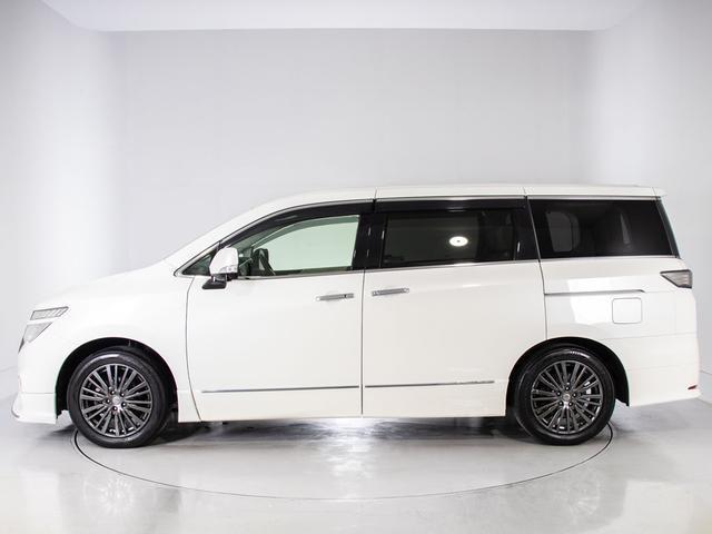 エルグランド ３５０ハイウェイスターホワイトレザーアーバンクロム　（禁煙車）（白本革シート）インテリジェントクルーズコントロール／後席モニター／全周囲カメラ／記録簿１６枚／両側電動スライドドア／パワーバックドア／シートメモリー／クリアランスソナー／ＡＣ１００Ｖ電源（24枚目）