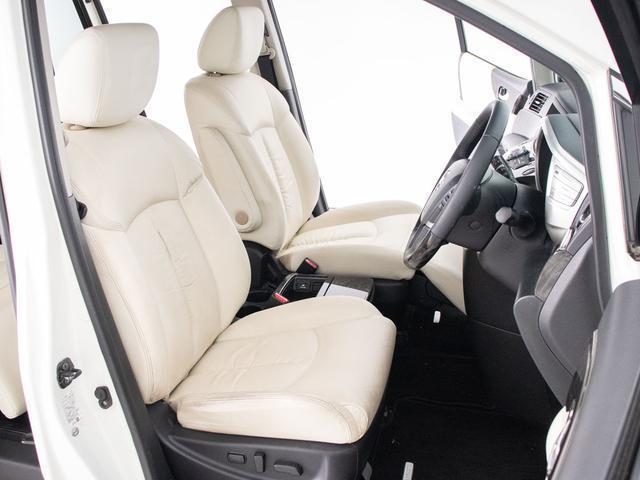 エルグランド ３５０ハイウェイスターホワイトレザーアーバンクロム　（禁煙車）（白本革シート）インテリジェントクルーズコントロール／後席モニター／全周囲カメラ／記録簿１６枚／両側電動スライドドア／パワーバックドア／シートメモリー／クリアランスソナー／ＡＣ１００Ｖ電源（29枚目）
