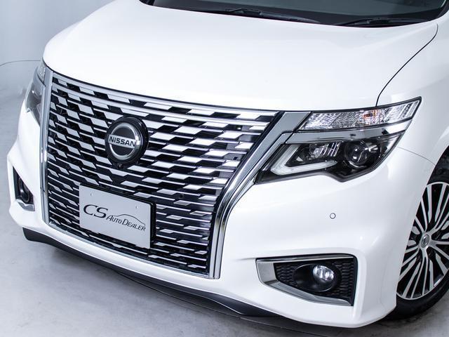 エルグランド ＶＩＰ　（禁煙＆ワンオーナー車両）（３６０°セーフティアシスト）ツインサンルーフ／オートステップ／後席モニター／両側電動スライドドア／黒本革シート／ＡＣ１００Ｖ電源／新品タイヤ／Ｂｌｕ－ｒａｙ再生／記録簿６（12枚目）