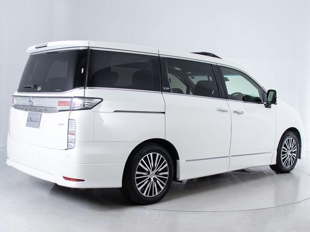 エルグランド ＶＩＰ　（禁煙＆ワンオーナー車両）（３６０°セーフティアシスト）ツインサンルーフ／オートステップ／後席モニター／両側電動スライドドア／黒本革シート／ＡＣ１００Ｖ電源／新品タイヤ／Ｂｌｕ－ｒａｙ再生／記録簿６（19枚目）