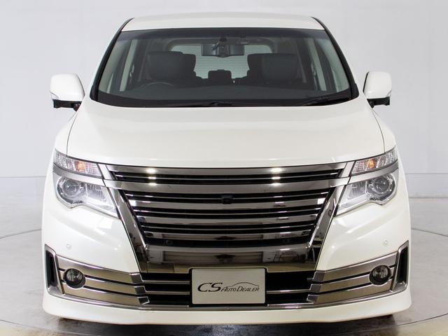 エルグランド ライダー ハイパフォーマンススペック ブラックライン (点検記録簿10枚)(インテリジェントクルーズコントロール)(エマージェンシーブレーキ)黒本革/全周囲カメラ/専用ECU・ダウンサス・ボディ補強/両側自動ドア/パワーバックドア/純正HDDナビ/(14枚目)