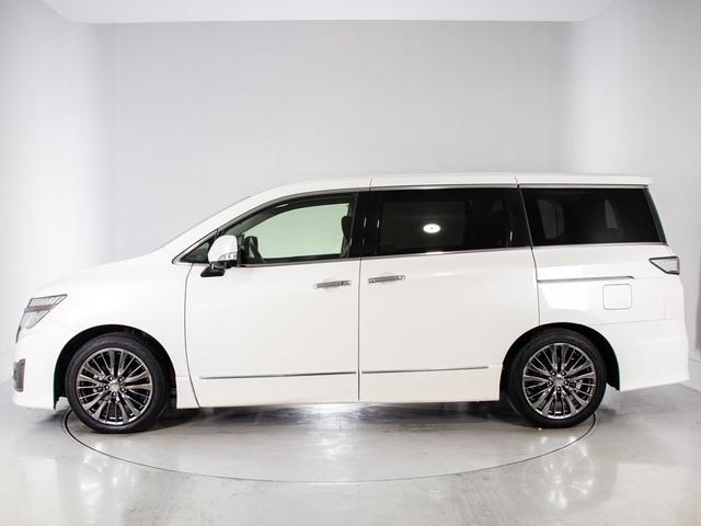 エルグランド ライダー ハイパフォーマンススペック ブラックライン (点検記録簿10枚)(インテリジェントクルーズコントロール)(エマージェンシーブレーキ)黒本革/全周囲カメラ/専用ECU・ダウンサス・ボディ補強/両側自動ドア/パワーバックドア/純正HDDナビ/(20枚目)