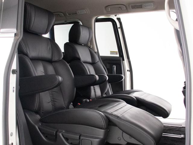 エルグランド ライダー ハイパフォーマンススペック ブラックライン (点検記録簿10枚)(インテリジェントクルーズコントロール)(エマージェンシーブレーキ)黒本革/全周囲カメラ/専用ECU・ダウンサス・ボディ補強/両側自動ドア/パワーバックドア/純正HDDナビ/(25枚目)