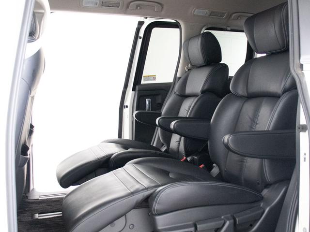 エルグランド ライダー ハイパフォーマンススペック ブラックライン (点検記録簿10枚)(インテリジェントクルーズコントロール)(エマージェンシーブレーキ)黒本革/全周囲カメラ/専用ECU・ダウンサス・ボディ補強/両側自動ドア/パワーバックドア/純正HDDナビ/(26枚目)