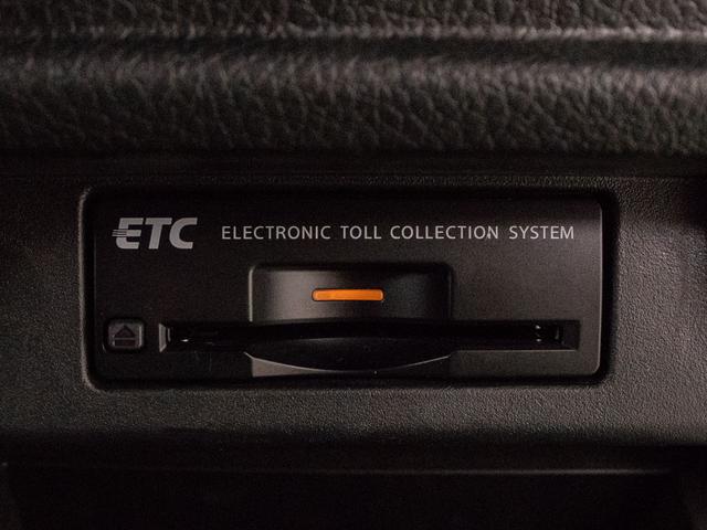 エルグランド ライダー ハイパフォーマンススペック ブラックライン (点検記録簿10枚)(インテリジェントクルーズコントロール)(エマージェンシーブレーキ)黒本革/全周囲カメラ/専用ECU・ダウンサス・ボディ補強/両側自動ドア/パワーバックドア/純正HDDナビ/(38枚目)