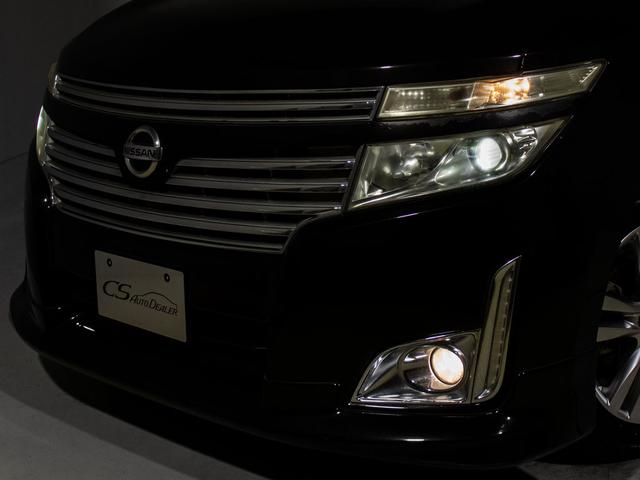 エルグランド 250ハイウェイスター (禁煙車)(ツインサンルーフ)後席モニター/両側電動スライドドア/ハーフレザーシート/バックカメラ/HIDヘッドライト/フルセグTV/後席オットマン/Bluetooth接続/(13枚目)