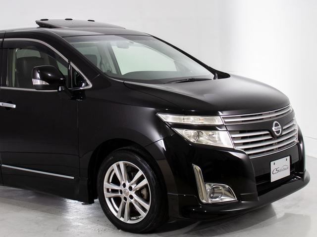 エルグランド 250ハイウェイスター (禁煙車)(ツインサンルーフ)後席モニター/両側電動スライドドア/ハーフレザーシート/バックカメラ/HIDヘッドライト/フルセグTV/後席オットマン/Bluetooth接続/(18枚目)