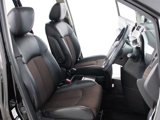 エルグランド 250ハイウェイスター (禁煙車)(ツインサンルーフ)後席モニター/両側電動スライドドア/ハーフレザーシート/バックカメラ/HIDヘッドライト/フルセグTV/後席オットマン/Bluetooth接続/(23枚目)