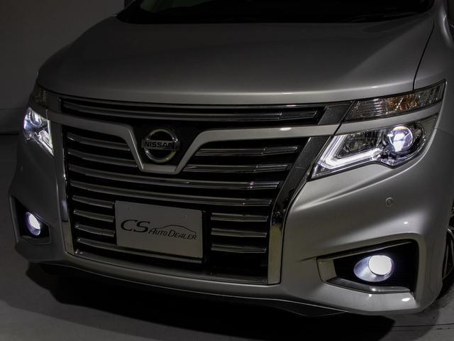 エルグランド ３５０ハイウェイスタープレミアム　（全周囲カメラ）（インテリジェントクルーズコントロール）エマージェンシーブレーキ／黒本革シート／ＡＣ１００Ｖ電源／後席モニター／両側電動スライドドア／パワーシート／シートヒーター／シートメモリー（12枚目）