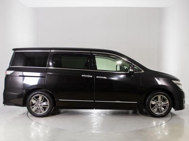 エルグランド ライダー 黒本革シート (禁煙&ワンオーナー車両)(全周囲カメラ)黒本革シート/両側電動スライドドア/後席モニター/AC100V電源/専用AUTECHホイール・スポーツマフラー/クリアランスソナー/Bluetooth接続(16枚目)